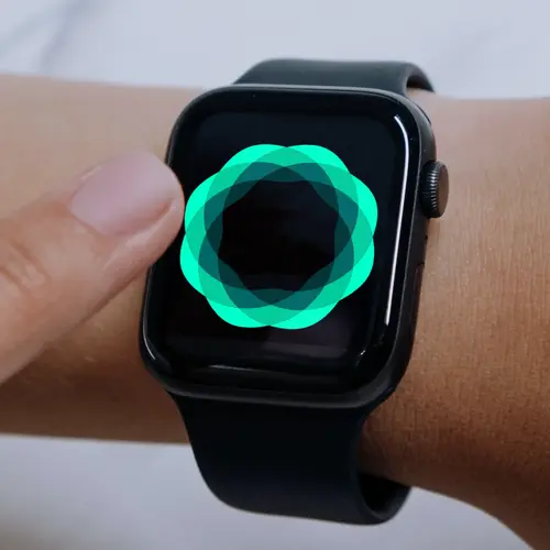 Smart Watche Abstract and Modern Circle Logo Mockup