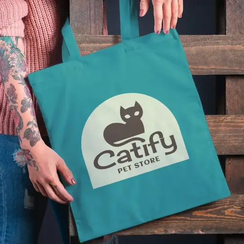 Tote Bag Free Cat and Pet Shop Logo Mockup