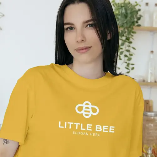 T-shirt Minimalist Little Bee Logo Mockup